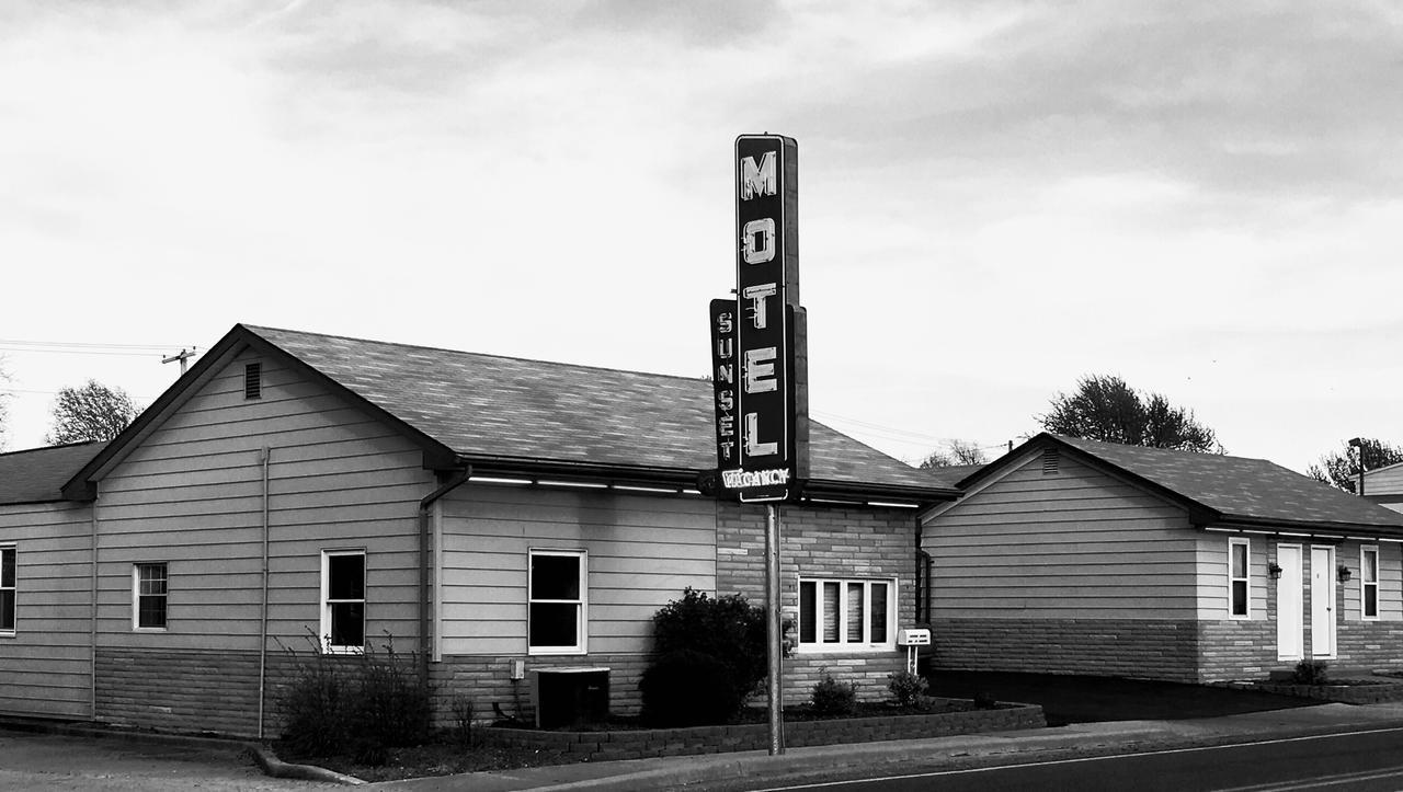 Sunset Motel Waterloo Экстерьер фото